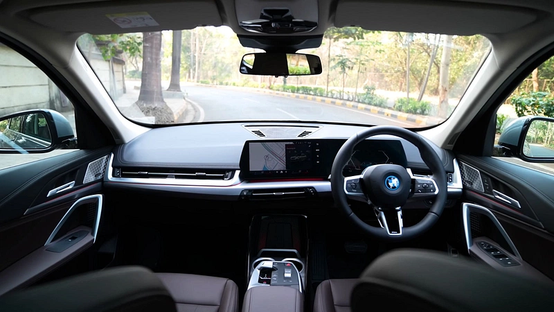 BMW iX