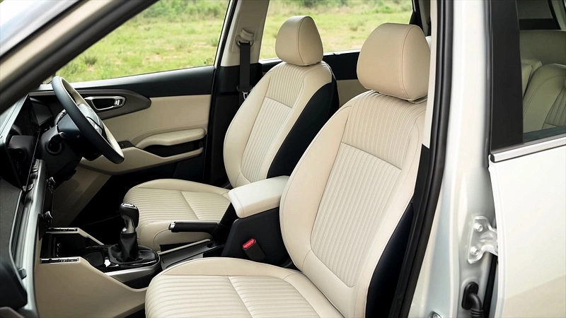 Kia Carens Clavis