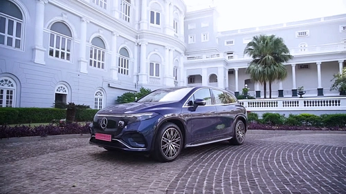 Mercedes-Benz EQS SUV Image