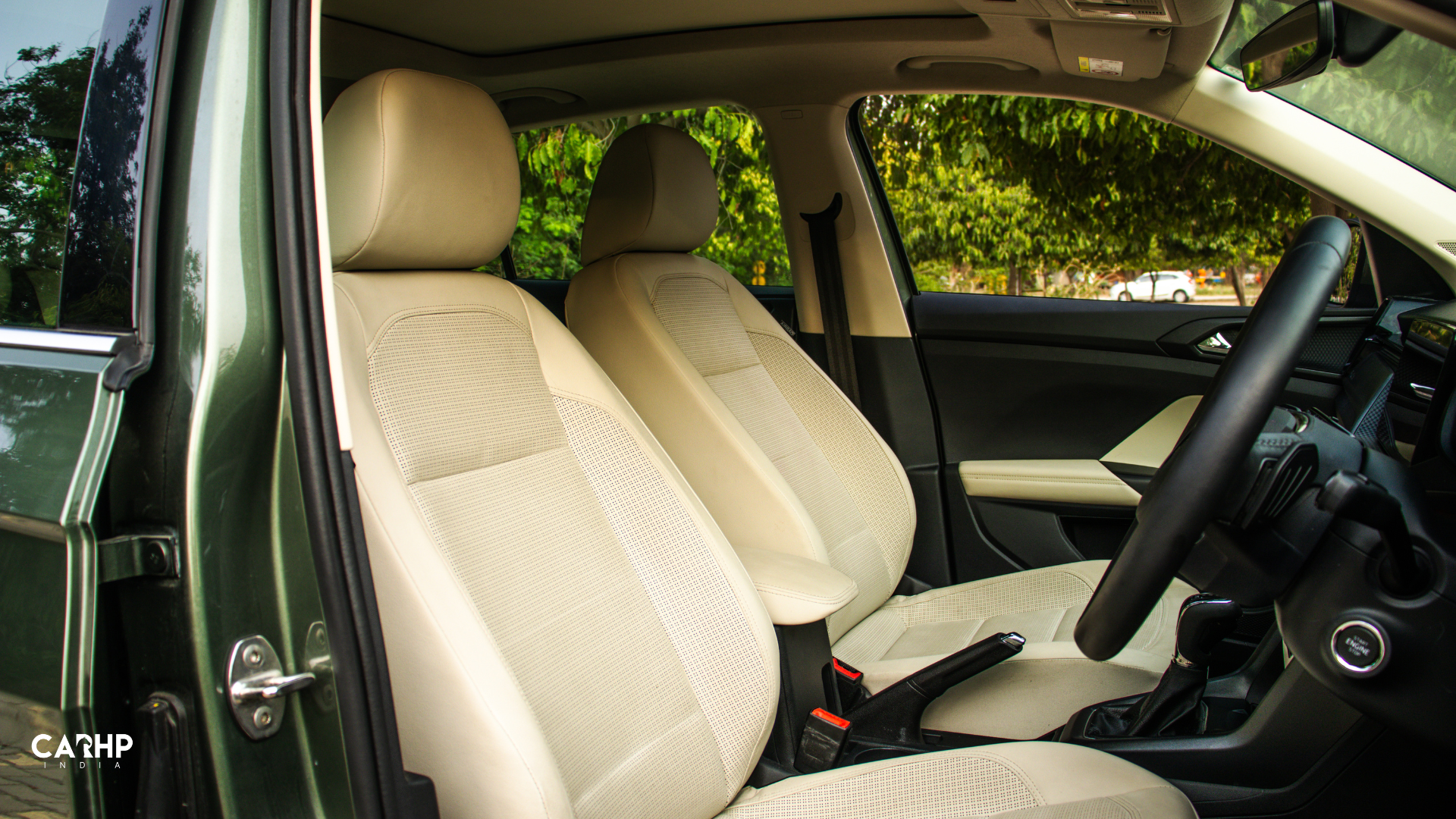 Light front seats in the Kushaq Prestige trim
