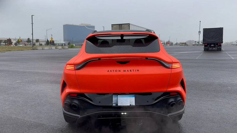 Aston Martin DBX