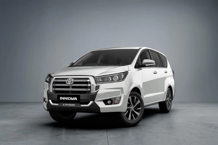 Toyota innova-crysta-2023-2026