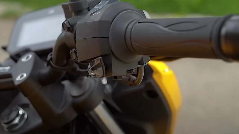 TVS Raider