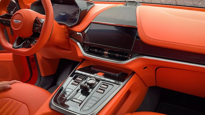 Aston Martin DBX