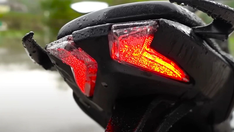 Bajaj Pulsar N160