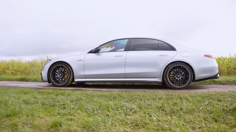 Mercedes-Benz AMG S 63