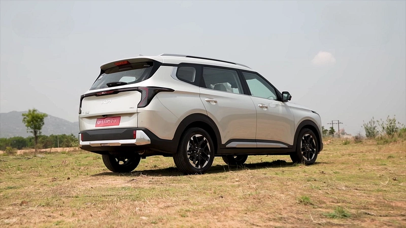 Kia Carens Clavis