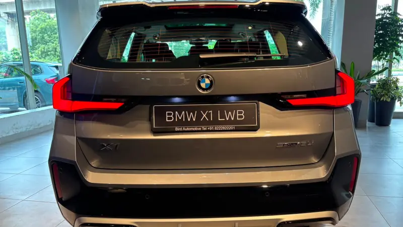 BMW X1 LWB