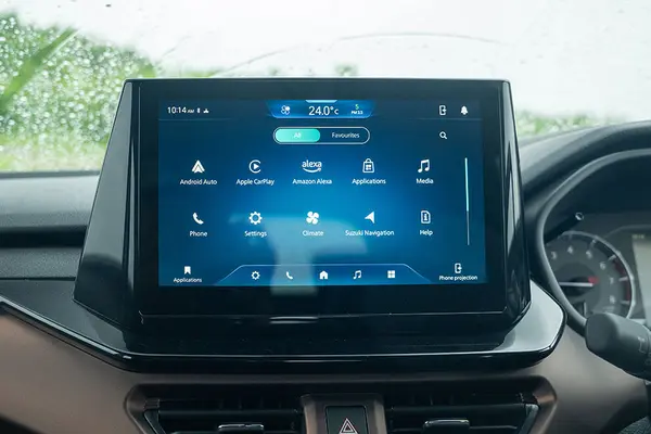 A new 10.1-inch HD infotainment touchscreen replaces the nine-inch unit.