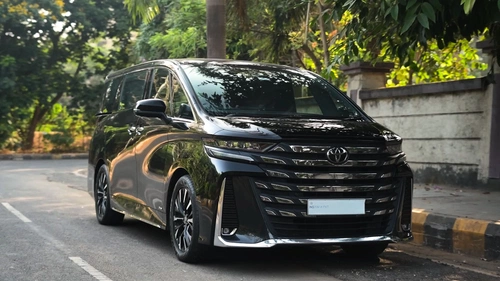 Toyota Vellfire Image