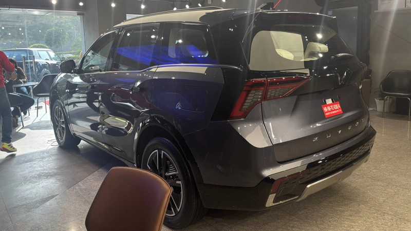 Rear three quarter view with connected styling elements