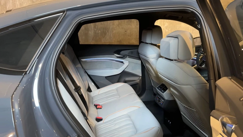 Audi Q8 Sportback e-tron