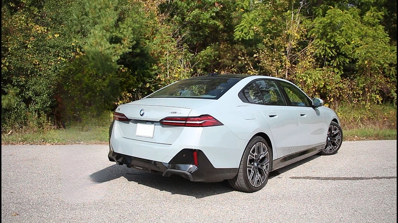 BMW i5
