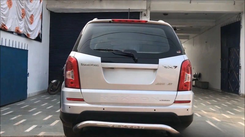 Mahindra Ssangyong Rexton