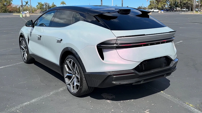 Lotus Eletre