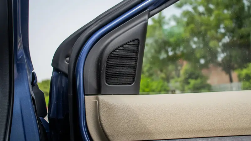 front door speaker