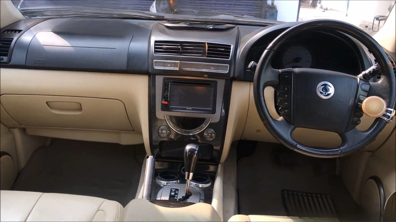 Mahindra Ssangyong Rexton