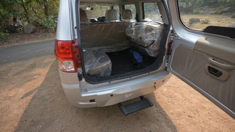 Mahindra Bolero Neo Plus