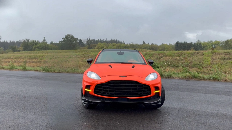 Aston Martin DBX