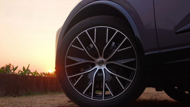 Porsche Macan EV
