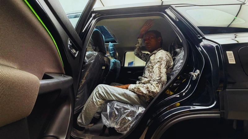 Maruti Suzuki Brezza Rear seat headroom