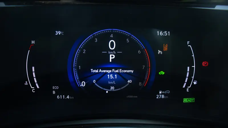 350h AWD Digital instrument cluster
