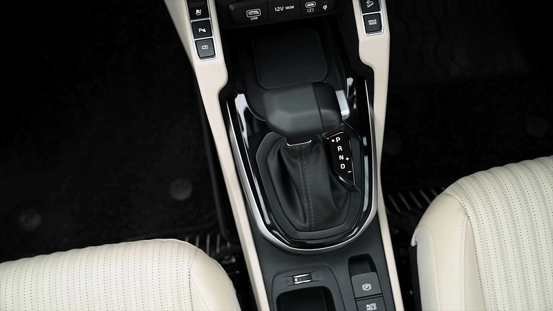 Kia Carens Clavis