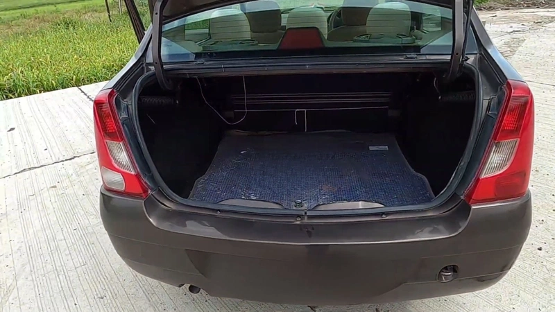 Mahindra Renault Logan Edge