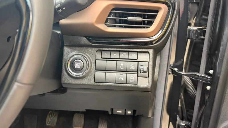 Maruti Suzuki Brezza Engine start/stop button and driver-side control panel
