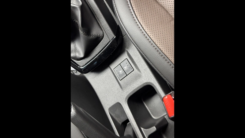 Maruti Suzuki Brezza facelift front seat ventilation controls