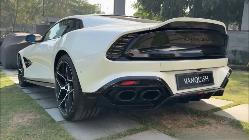 Aston Martin Vanquish