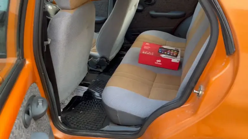 Rear Seats 