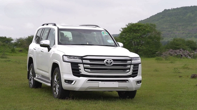 Toyota Land Cruiser 300