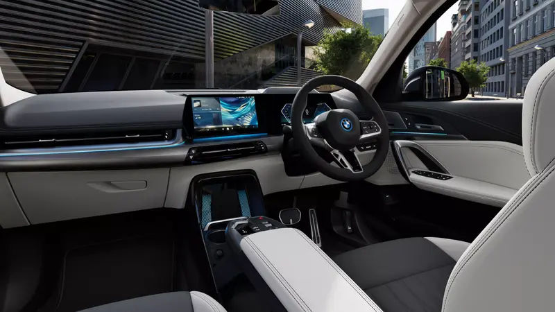 BMW X1 LWB