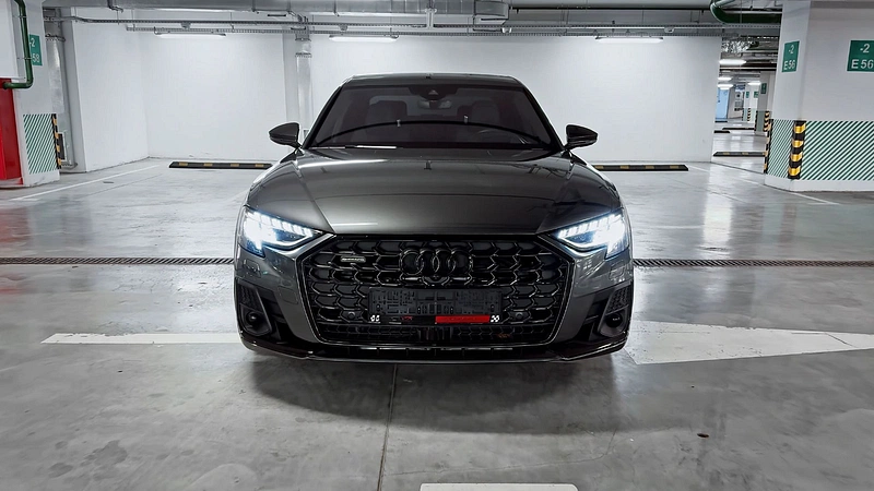 Audi A8 L