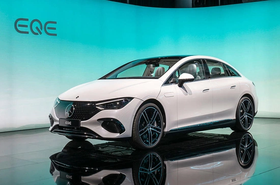 Mercedes-Benz EQE Sedan