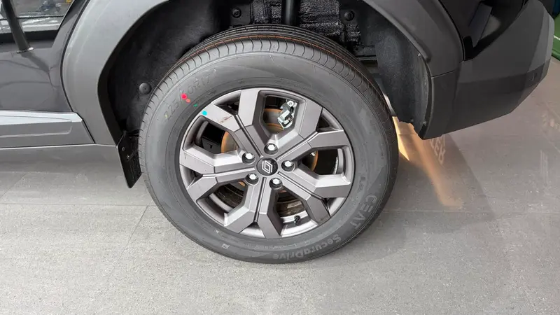 Adventure 17-inch ocean alloy wheel