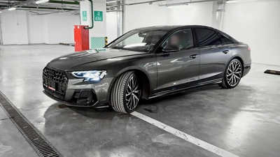 Audi A8 L