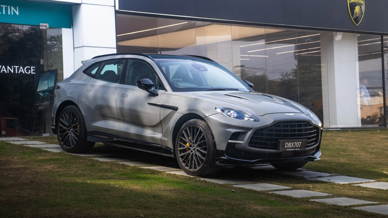 Aston Martin DBX