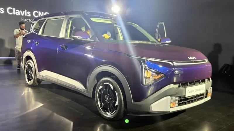 Front Right Three Quarter View