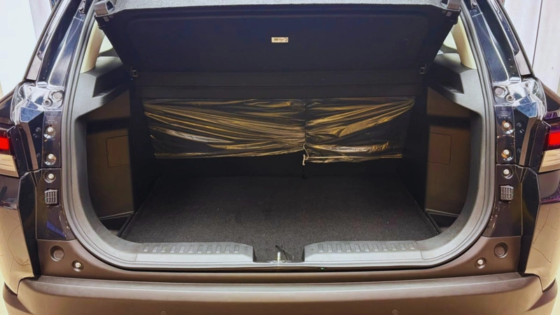 Maruti Suzuki Brezza Boot space luggage compartment
