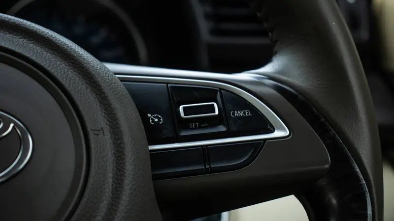 cruise control buttons