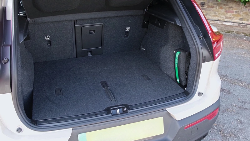 Volvo EX40