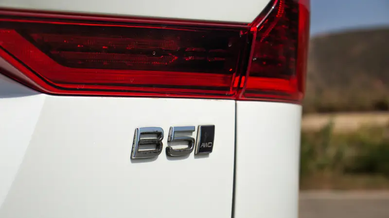 B5 AWD badge