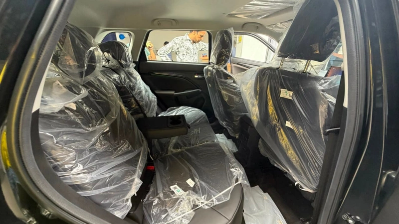 Maruti Suzuki Brezza Rear cabin overview
