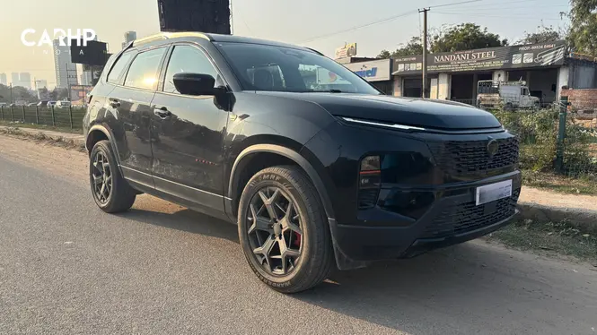 Tata Safari in black