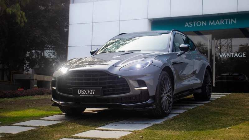 Aston Martin DBX