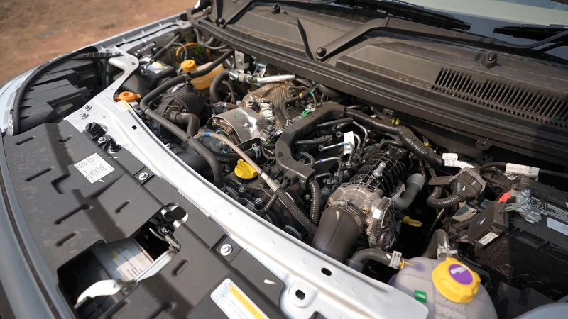 Mahindra Bolero Neo Plus