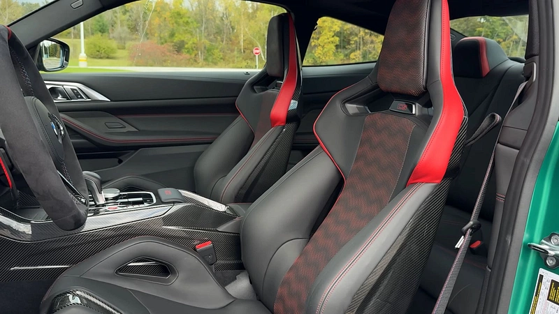 BMW M4 CS
