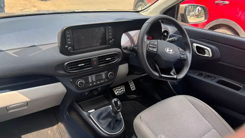 dashboard and steering wheel view